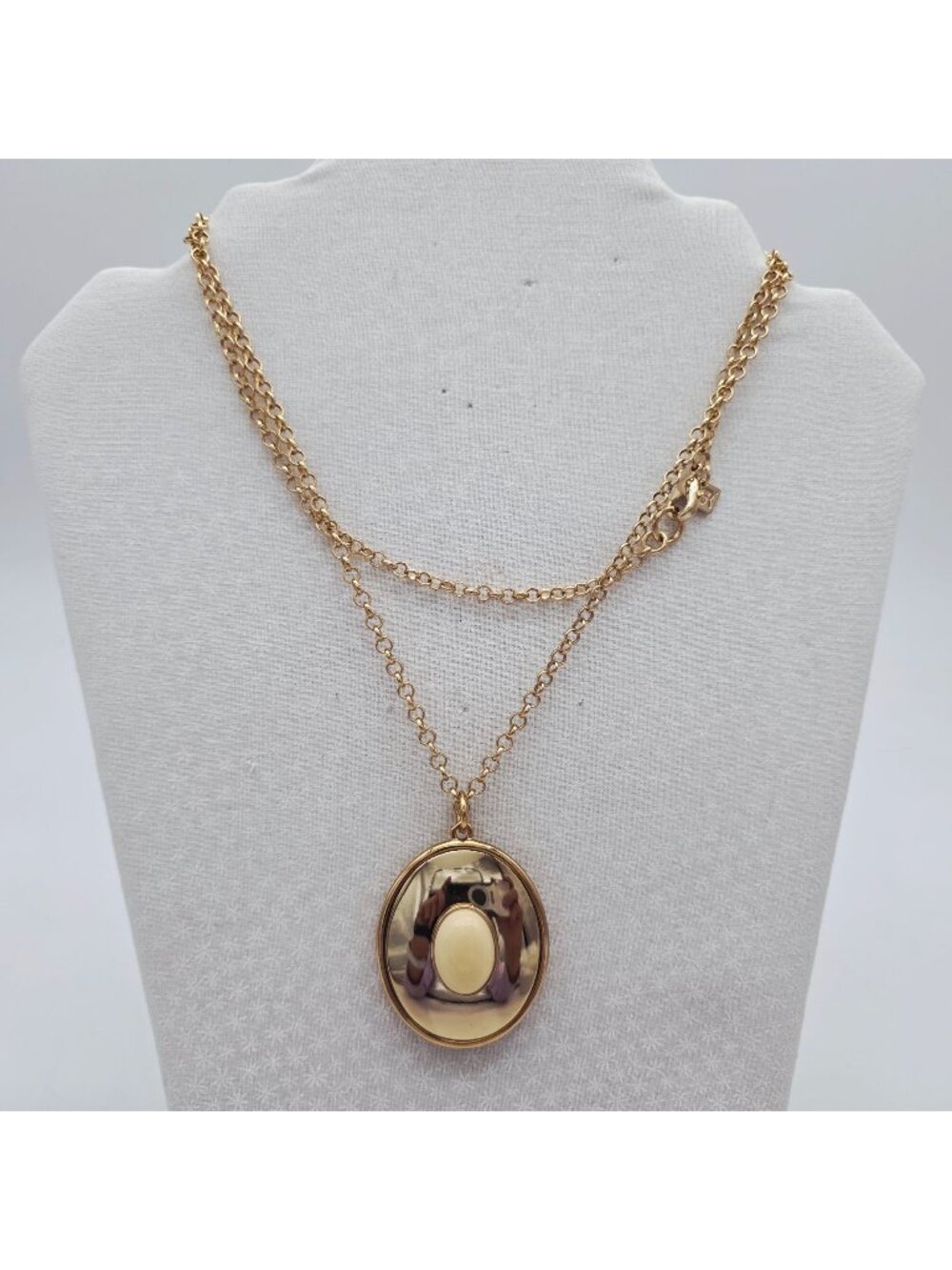 Gold-Tone Long Chain Necklace Oval Pendant With Cream Cabochon By Banana Republi
